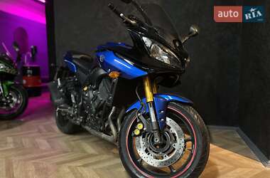 Спортбайк Yamaha FZ8-SA 2014 в Киеве