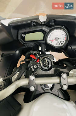Мотоцикл Спорт-туризм Yamaha FZ8 2012 в 