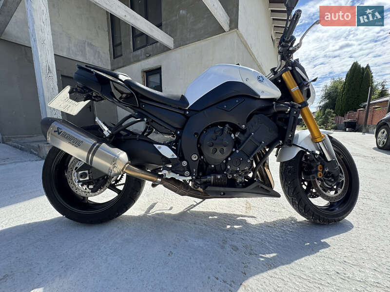 Мотоцикл Без обтекателей (Naked bike) Yamaha FZ8 2013 в Киеве фото 5 Мотоцикл Без обтекателей (Naked bike) Yamaha FZ8 2013 в Киеве