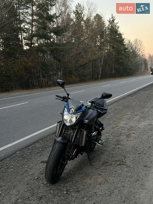 Мотоцикл Без обтекателей (Naked bike) Yamaha FZ8 2013 в Кременчуге фото 2 Мотоцикл Без обтекателей (Naked bike) Yamaha FZ8 2013 в Кременчуге
