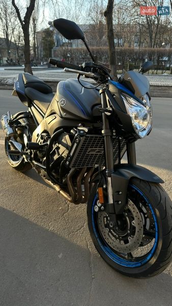 Yamaha FZ8 2013