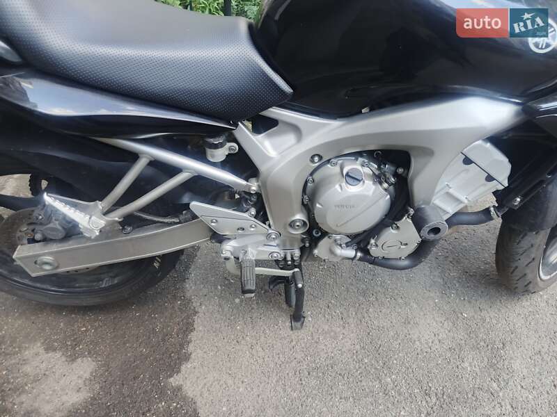 Мотоцикл Спорт-туризм Yamaha FZ 2007 в Києві фото 4 Мотоцикл Спорт-туризм Yamaha FZ 2007 в Києві