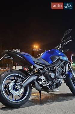 Мотоцикл Без обтікачів (Naked bike) Yamaha FZ 2016 в Харкові