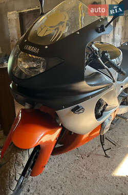 Спортбайк Yamaha FZR 600 1999 в Витовском районе