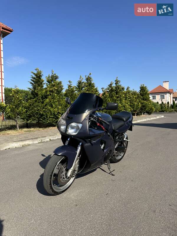 Спортбайк Yamaha FZR 600R 1995 в Шептицькому