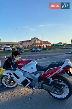 Спортбайк Yamaha FZR 1992 в Владимире