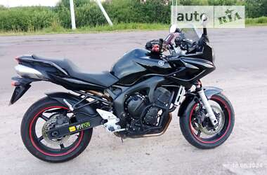 Мотоцикл Спорт-туризм Yamaha FZS 600 Fazer 2006 в Ратным