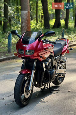 Мотоцикл Классик Yamaha FZS 600 Fazer 1999 в 
