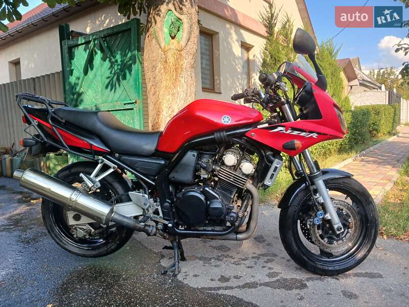 Yamaha FZS 600 Fazer 2003 Yamaha FZS 600 Fazer 2003
