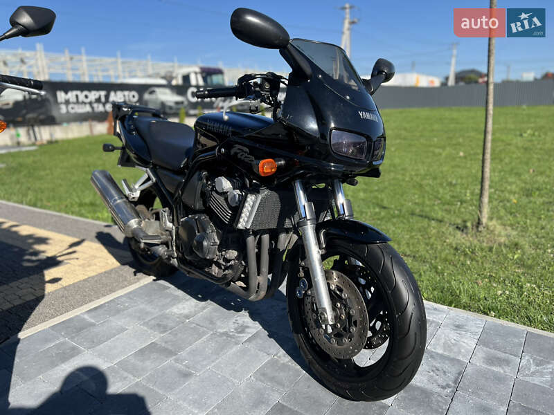 Yamaha FZS 600 Fazer 2000