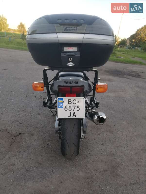 Мотоцикл Спорт-туризм Yamaha FZS 600 Fazer 2001 в Буске