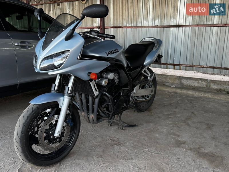 Yamaha FZS 600 Fazer 2002
