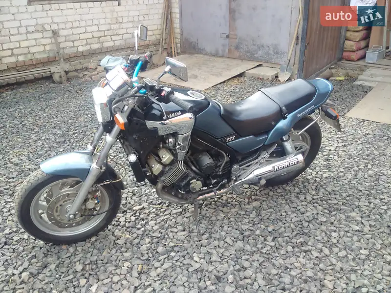 Yamaha FZX 1986