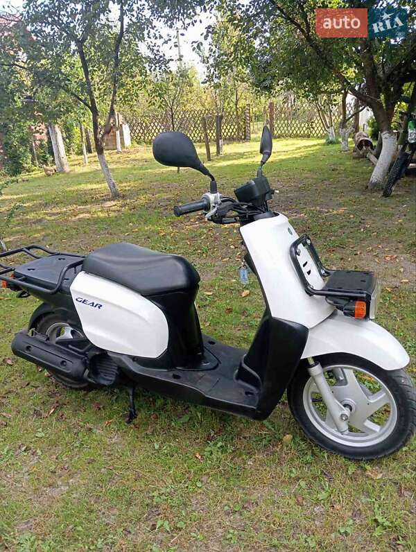 Скутер Yamaha Gear 4T 2019 в Бродах фото 5 Скутер Yamaha Gear 4T 2019 в Бродах