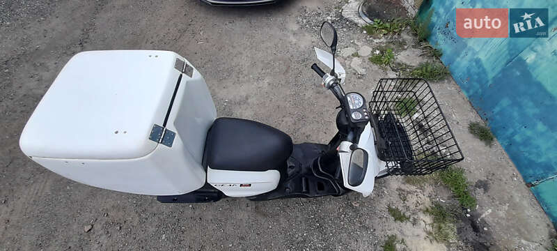 Грузовые мотороллеры, мотоциклы, скутеры, мопеды Yamaha Gear 2009 в Киеве