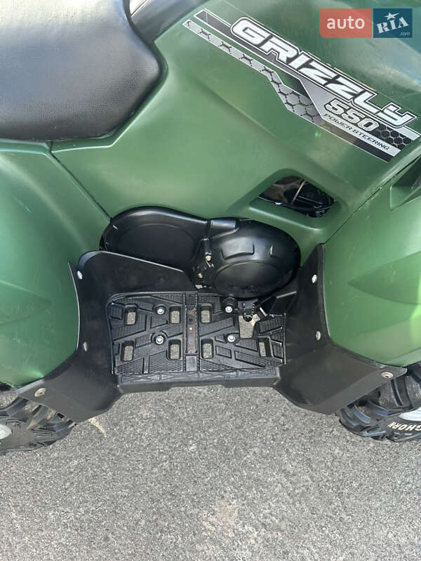 Квадроцикл  утилитарный Yamaha Grizzly 2014 в Тернополе