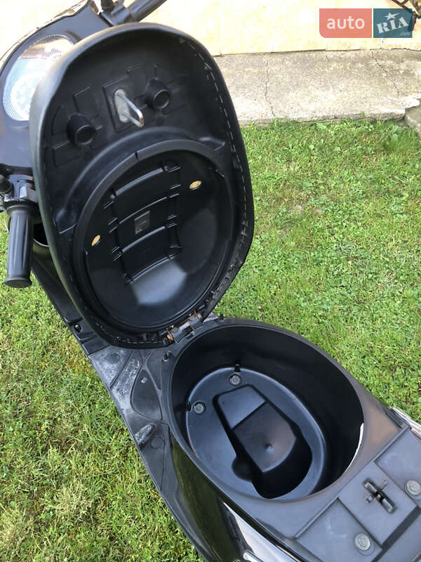 Скутер Yamaha  Jog SA 39 ZR 2009 в Ивано-Франковске