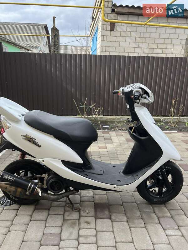 Грузовые мотороллеры, мотоциклы, скутеры, мопеды Yamaha Jog SA16 2004 в 