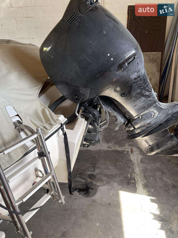 Катер Yamaha LS 2001 в Ізюмі