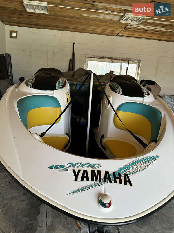 Катер Yamaha LS 2001 в Ізюмі