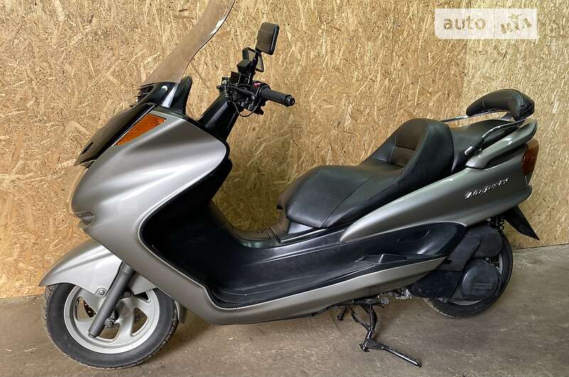 Максі-скутер Yamaha Majesty 250 2001 в Гнівані