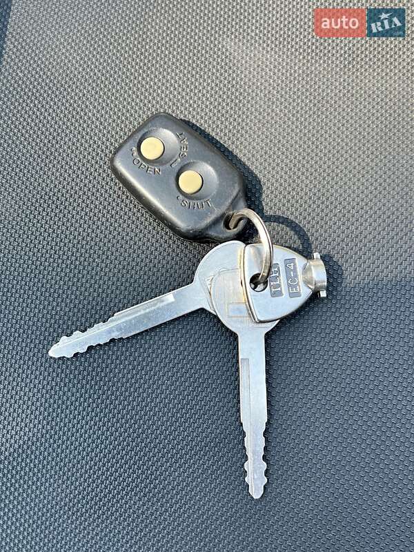 Максі-скутер Yamaha Majesty 250 2006 в Одесі фото 9 Максі-скутер Yamaha Majesty 250 2006 в Одесі