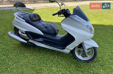 Скутер Yamaha Majesty 250 2002 в Косове