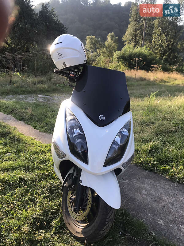Макси-скутер Yamaha Majesty 250 2011 в Ужгороде фото 2 Макси-скутер Yamaha Majesty 250 2011 в Ужгороде