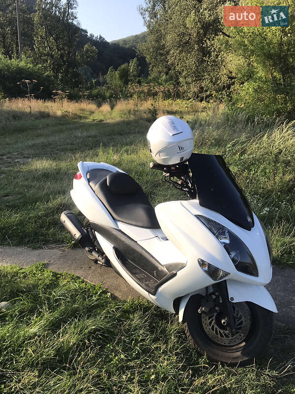 Макси-скутер Yamaha Majesty 250 2011 в Ужгороде фото 11 Макси-скутер Yamaha Majesty 250 2011 в Ужгороде