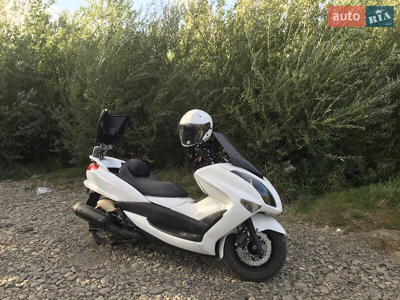Макси-скутер Yamaha Majesty 250 2011 в Ужгороде фото 10 Макси-скутер Yamaha Majesty 250 2011 в Ужгороде
