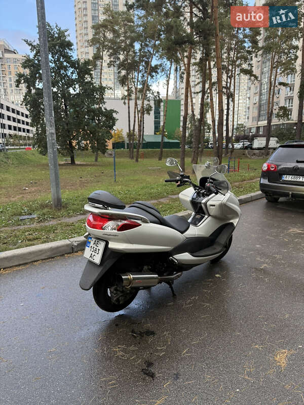 Макси-скутер Yamaha Majesty 250 2008 в Киеве фото 3 Макси-скутер Yamaha Majesty 250 2008 в Киеве