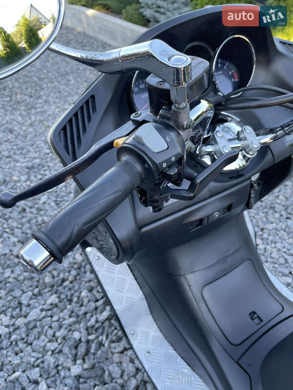 Вантажні моторолери, мотоцикли, скутери, мопеди Yamaha Majesty 400 2006 в Гайсину