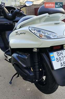 Макси-скутер Yamaha Majesty 400 2012 в 