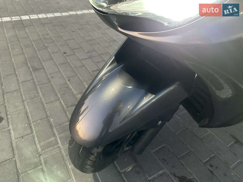 Макси-скутер Yamaha Majesty 400 2010 в Ивано-Франковске фото 19 Макси-скутер Yamaha Majesty 400 2010 в Ивано-Франковске