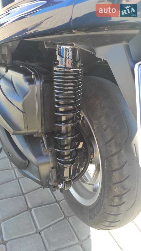 Максі-скутер Yamaha Majesty 400 2004 в Роздільній