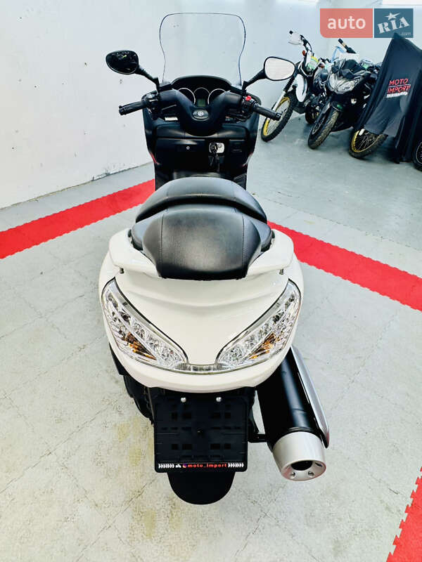 Максі-скутер Yamaha Majesty 400 2011 в Одесі фото 6 Максі-скутер Yamaha Majesty 400 2011 в Одесі