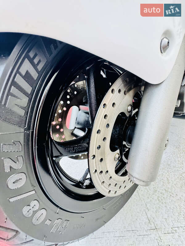 Максі-скутер Yamaha Majesty 400 2011 в Одесі фото 10 Максі-скутер Yamaha Majesty 400 2011 в Одесі