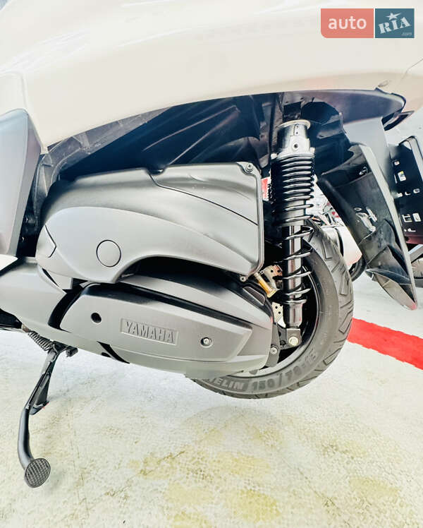 Максі-скутер Yamaha Majesty 400 2011 в Одесі фото 15 Максі-скутер Yamaha Majesty 400 2011 в Одесі