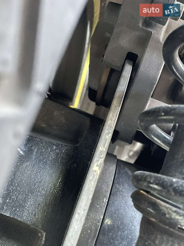 Максі-скутер Yamaha Majesty 400 2016 в Одесі фото 14 Максі-скутер Yamaha Majesty 400 2016 в Одесі