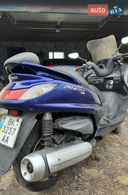 Макси-скутер Yamaha Majesty 2006 в 