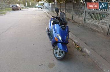 Мопеди Yamaha Majesty 2005 в Кіцмані