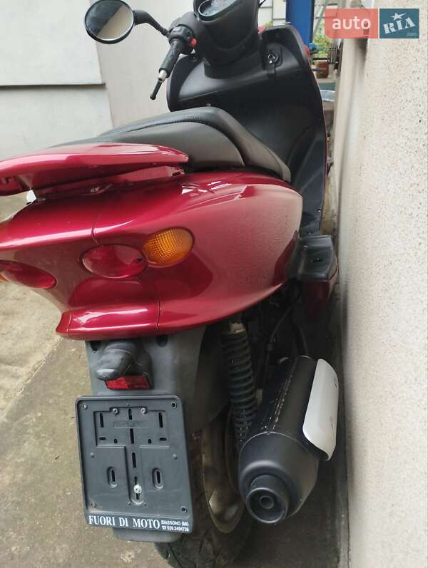 Мопеды Yamaha Majesty 2006 в Черновцах