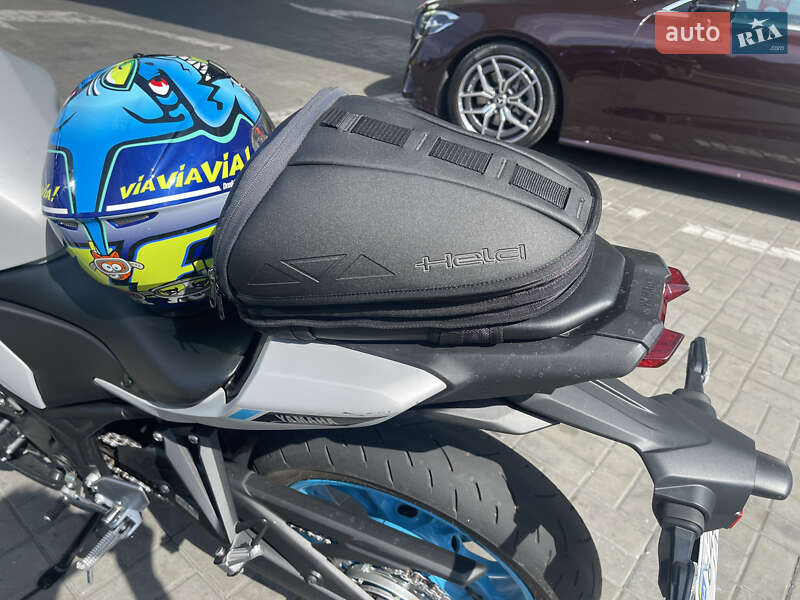 Мотоцикл Без обтекателей (Naked bike) Yamaha MT-03 2025 в Днепре фото 3 Мотоцикл Без обтекателей (Naked bike) Yamaha MT-03 2025 в Днепре