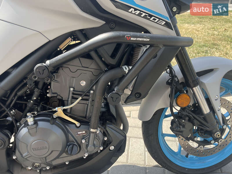 Мотоцикл Без обтекателей (Naked bike) Yamaha MT-03 2025 в Днепре фото 6 Мотоцикл Без обтекателей (Naked bike) Yamaha MT-03 2025 в Днепре