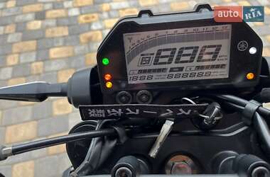 Мотоцикл Без обтекателей (Naked bike) Yamaha MT-03 2022 в  фото 13 Мотоцикл Без обтекателей (Naked bike) Yamaha MT-03 2022 в