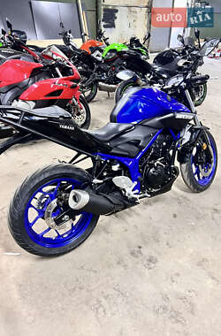 Мотоцикл Без обтекателей (Naked bike) Yamaha MT-03 2016 в  фото 4 Мотоцикл Без обтекателей (Naked bike) Yamaha MT-03 2016 в