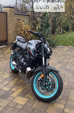 Мотоцикл Без обтекателей (Naked bike) Yamaha MT-07 2022 в 