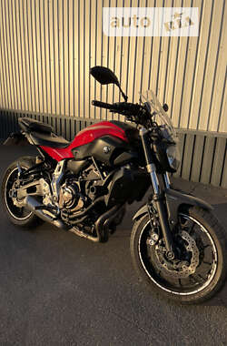 Мотоцикл Без обтекателей (Naked bike) Yamaha MT-07 2014 в Киеве