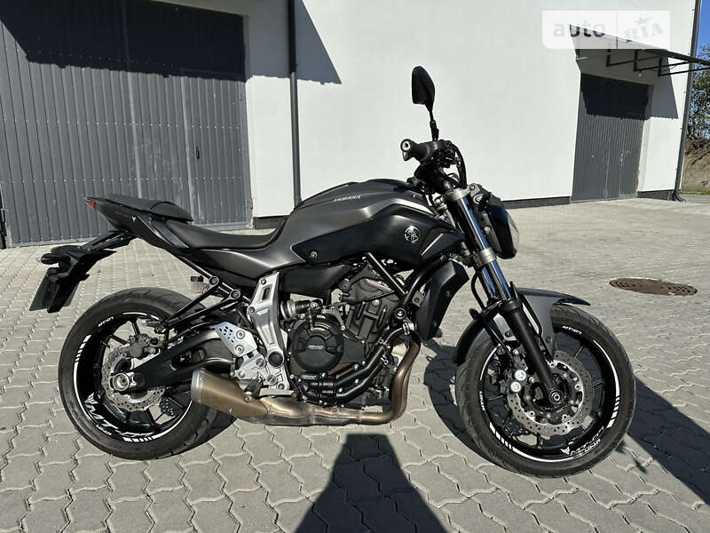 Мотоцикл Без обтікачів (Naked bike) Yamaha MT-07 2014 в Трускавці