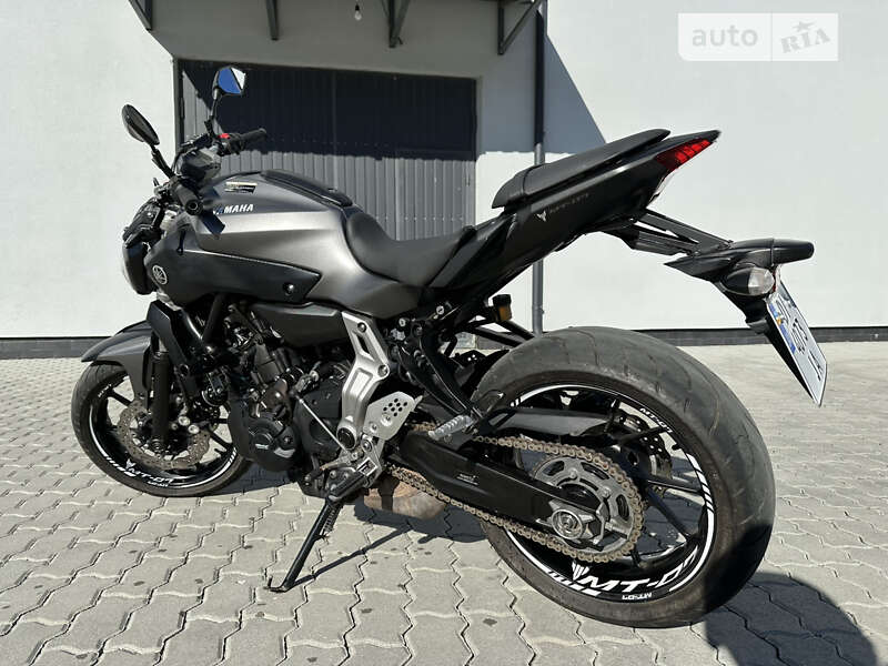 Мотоцикл Без обтікачів (Naked bike) Yamaha MT-07 2014 в Трускавці